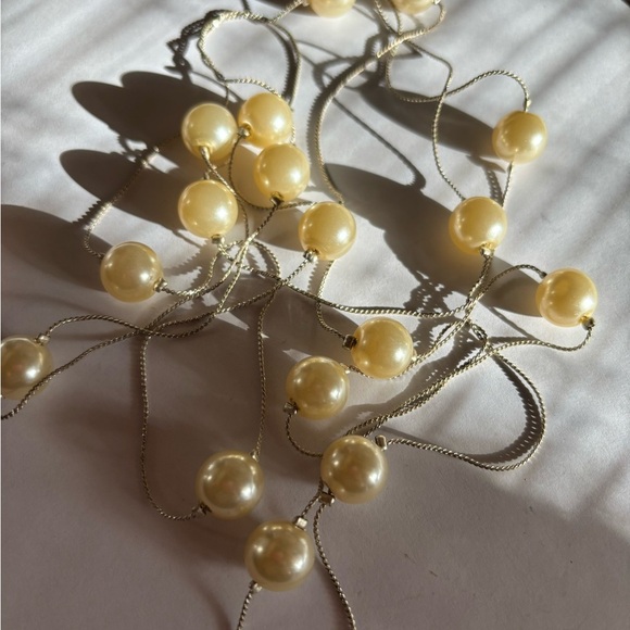 Long necklace - Picture 2 of 4